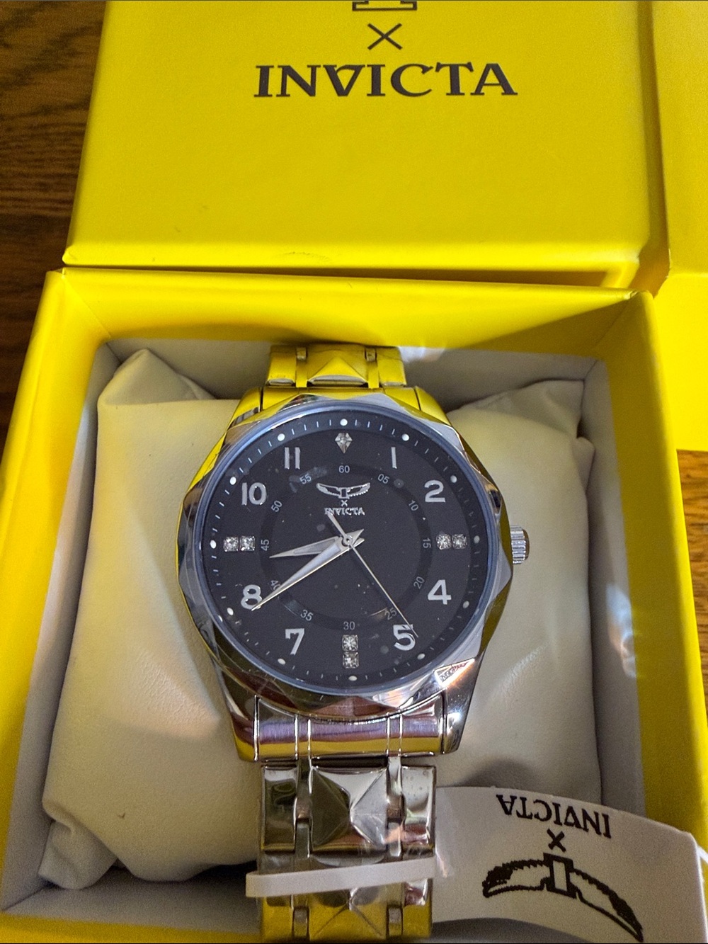 Invicta Specialty 69027 Men’s Black Dial Stainless steel Watch